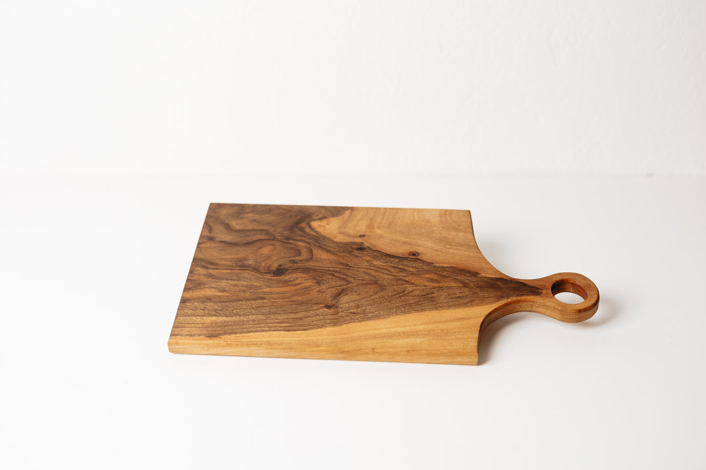 Chef's Cutting Board Made from Walnut